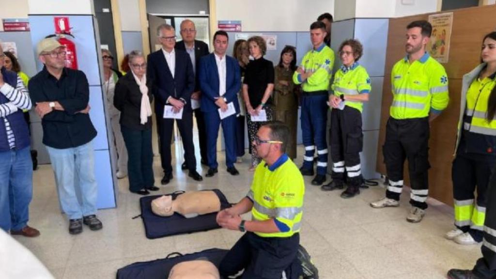 El consejero de Salud, Juan José Pedreño, en el centro de salud de Las Torres de Cotillas que celebró una jornada de puertas abiertas.