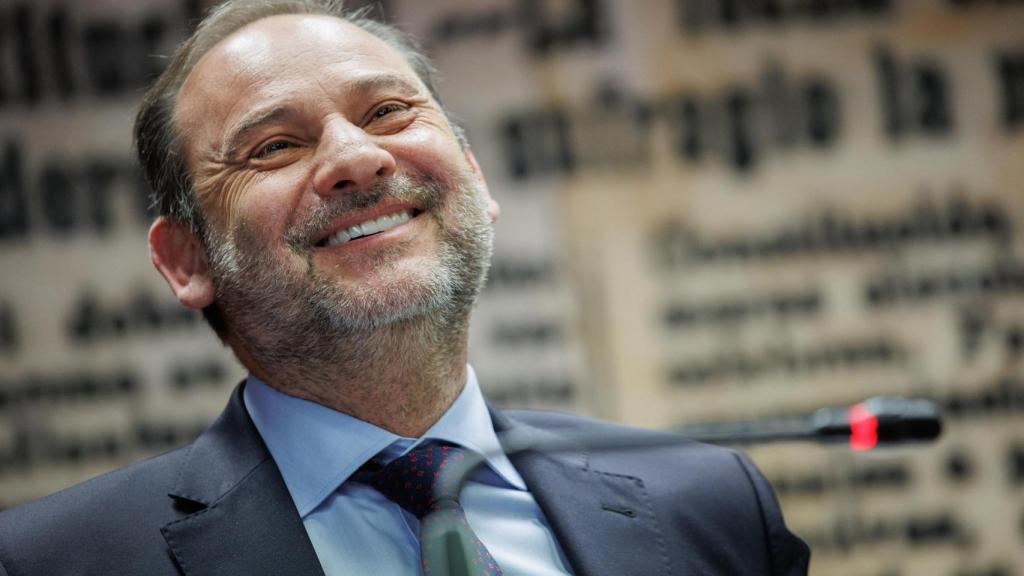 José Luis Ábalos comparece en la comisión de investigación. 