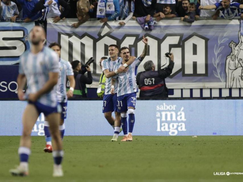 Joaquín celebra el gol contra el Sporting de Gijón que le dio la victoria al Málaga CF.