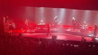 Iván Ferreiro durante su concierto de este sábado en el Coliseum de A Coruña