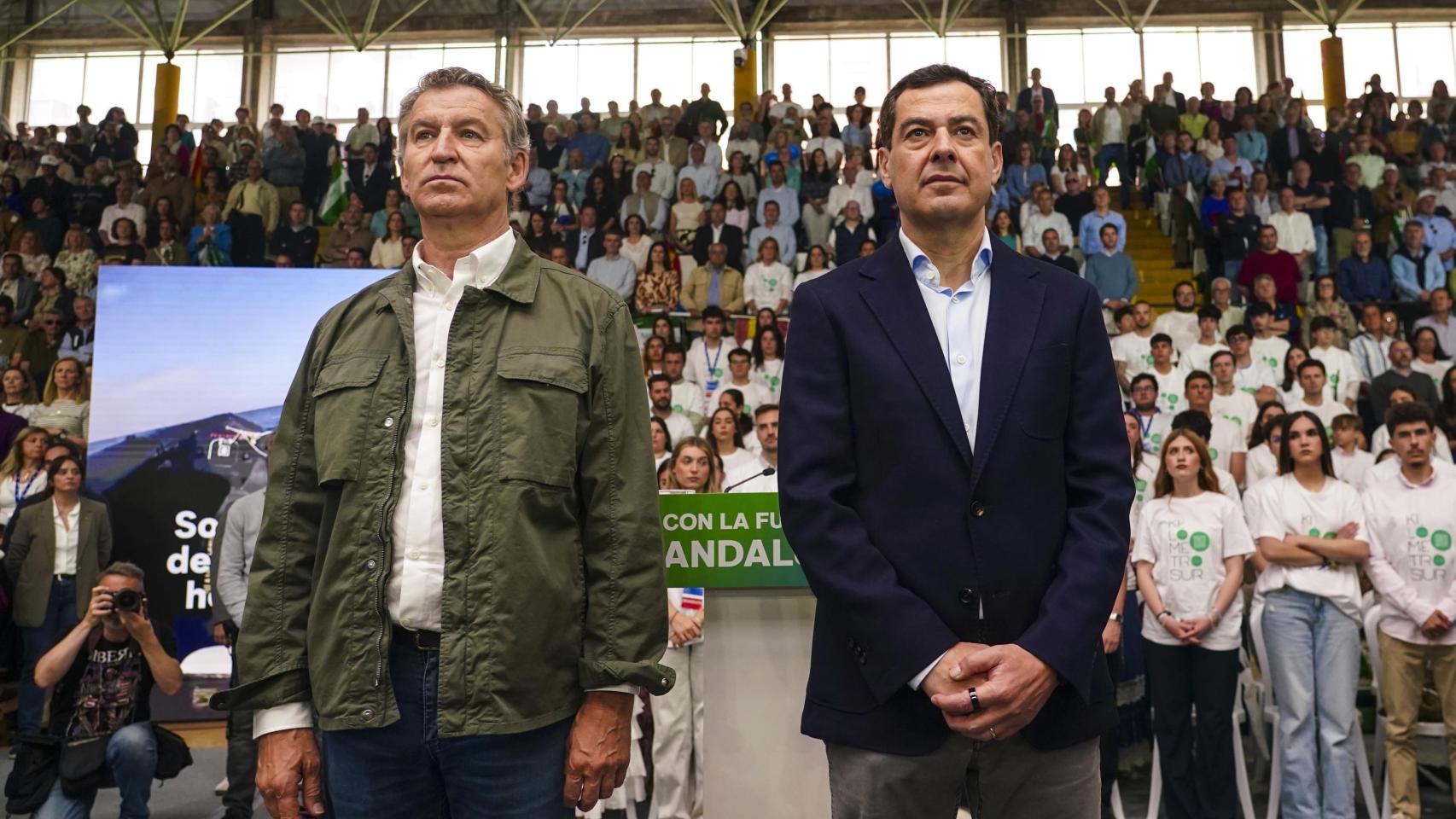 Feijóo y Juanma Moreno durante un acto de campaña celebrado este domingo en Málaga.