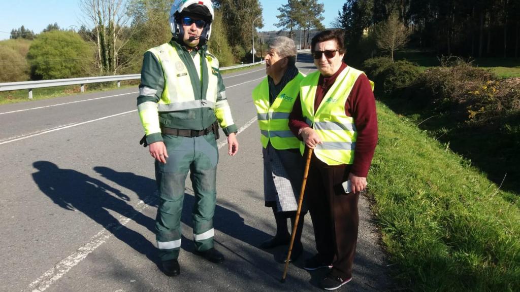 Campaña de sensibilización de la DGT para usuarios vulnerables en carreteras gallegas