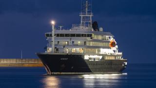 EuropaPress_7512319_crucero_mv_hondius_fondea_cerca_puerto_granadilla_10_mayo_2026_granadilla.jpg