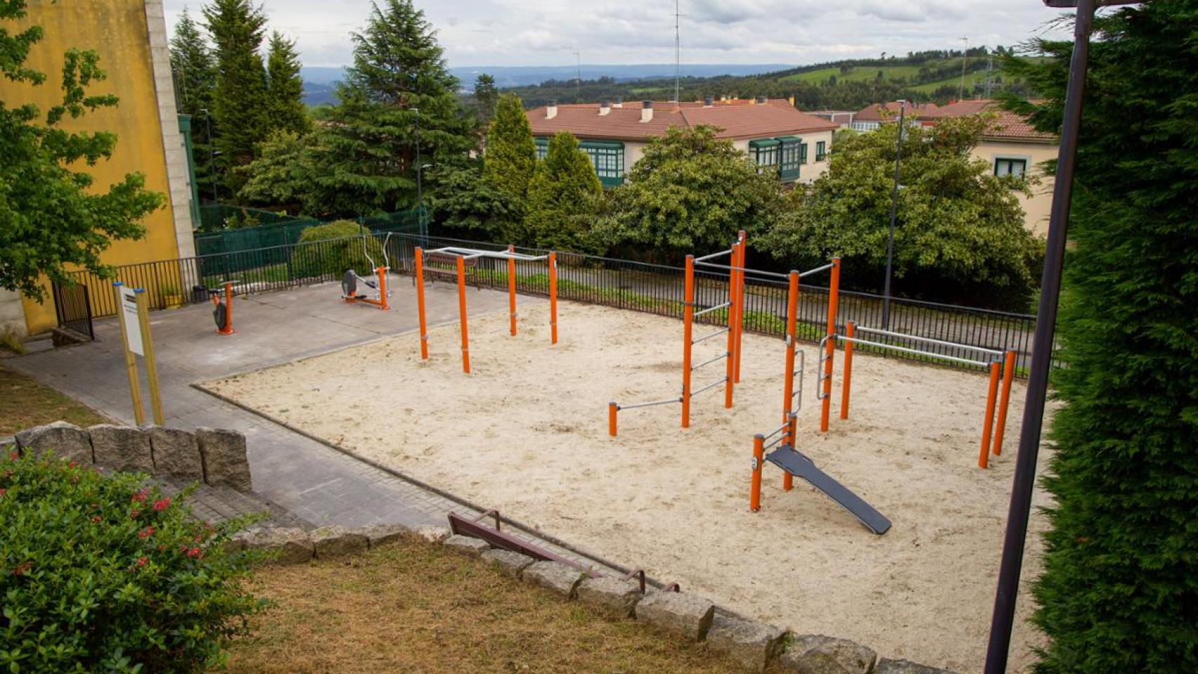 Nuevo espacio deportivo y biosaludable habilitado por el Concello en la Urbanización Valaire