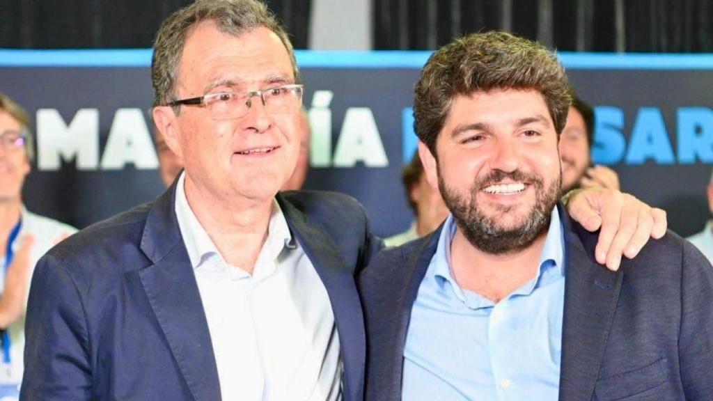 El alcalde de Murcia, José Ballesta, con el presidente autonómico, Fernando López Miras.