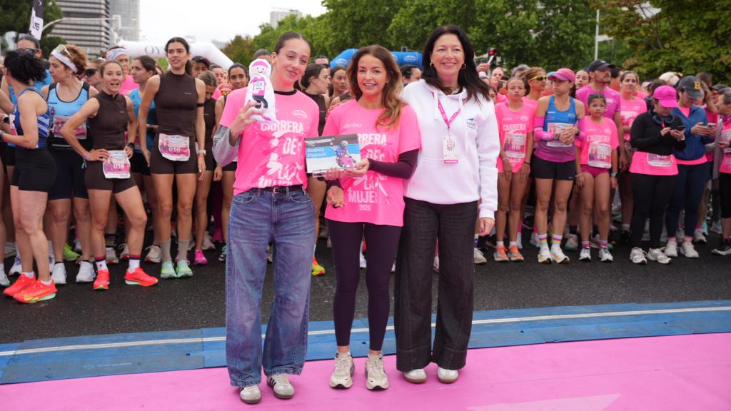La homenajeada, la atleta paralímpica Audrey Pascual, en la línea de salida.