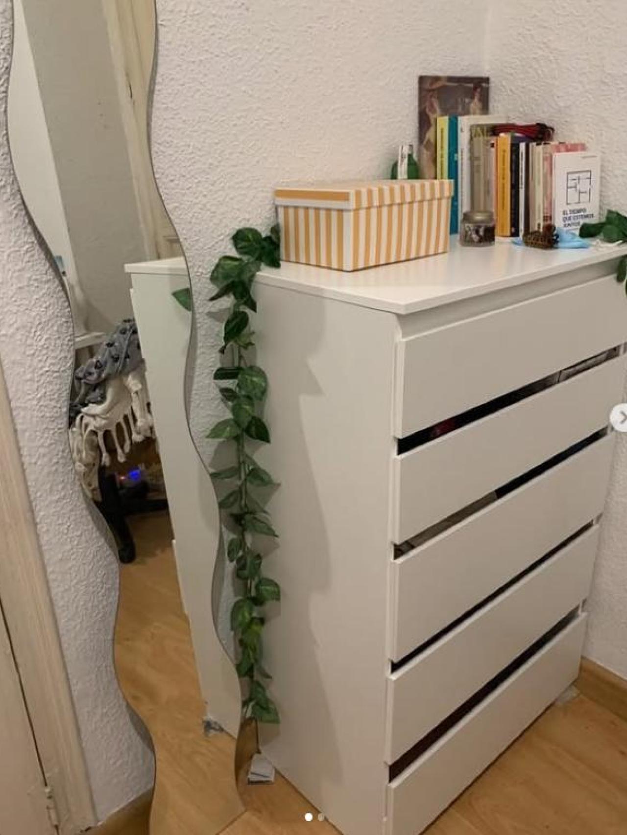 Uno de los muebles que se venden. 