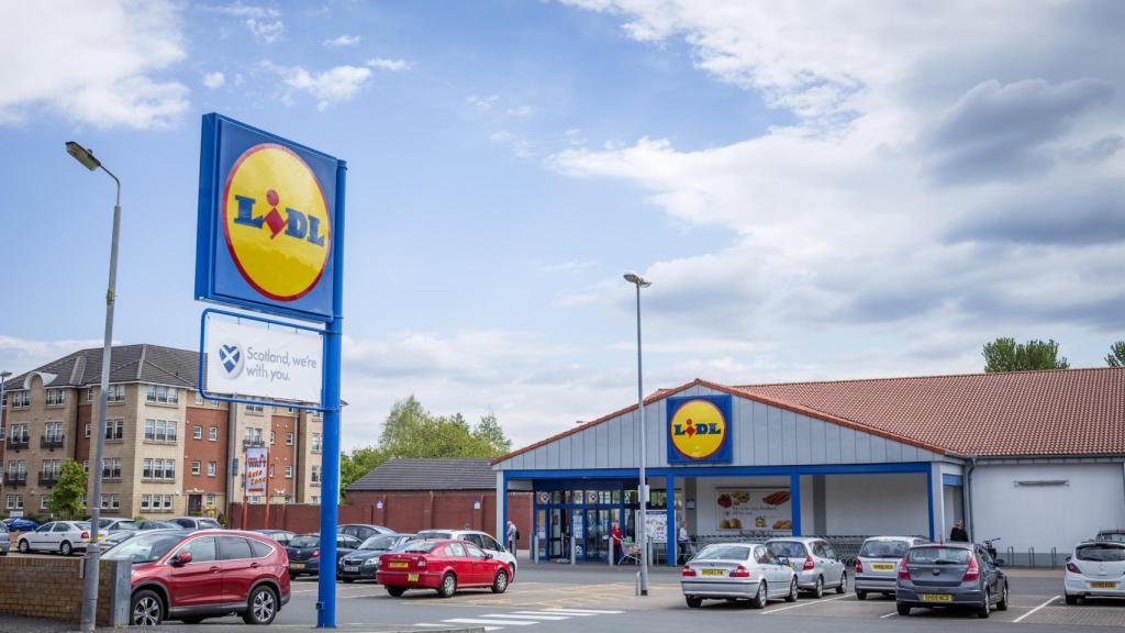 Fachada Lidl. 