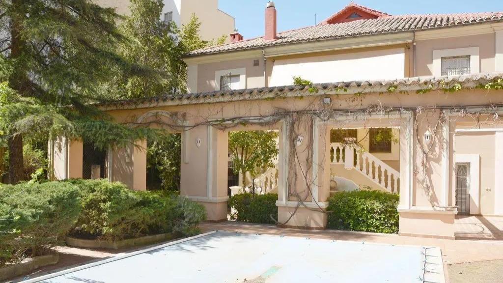 Palacete en venta en Valdepeñas. Foto: Rústicas Singulares.