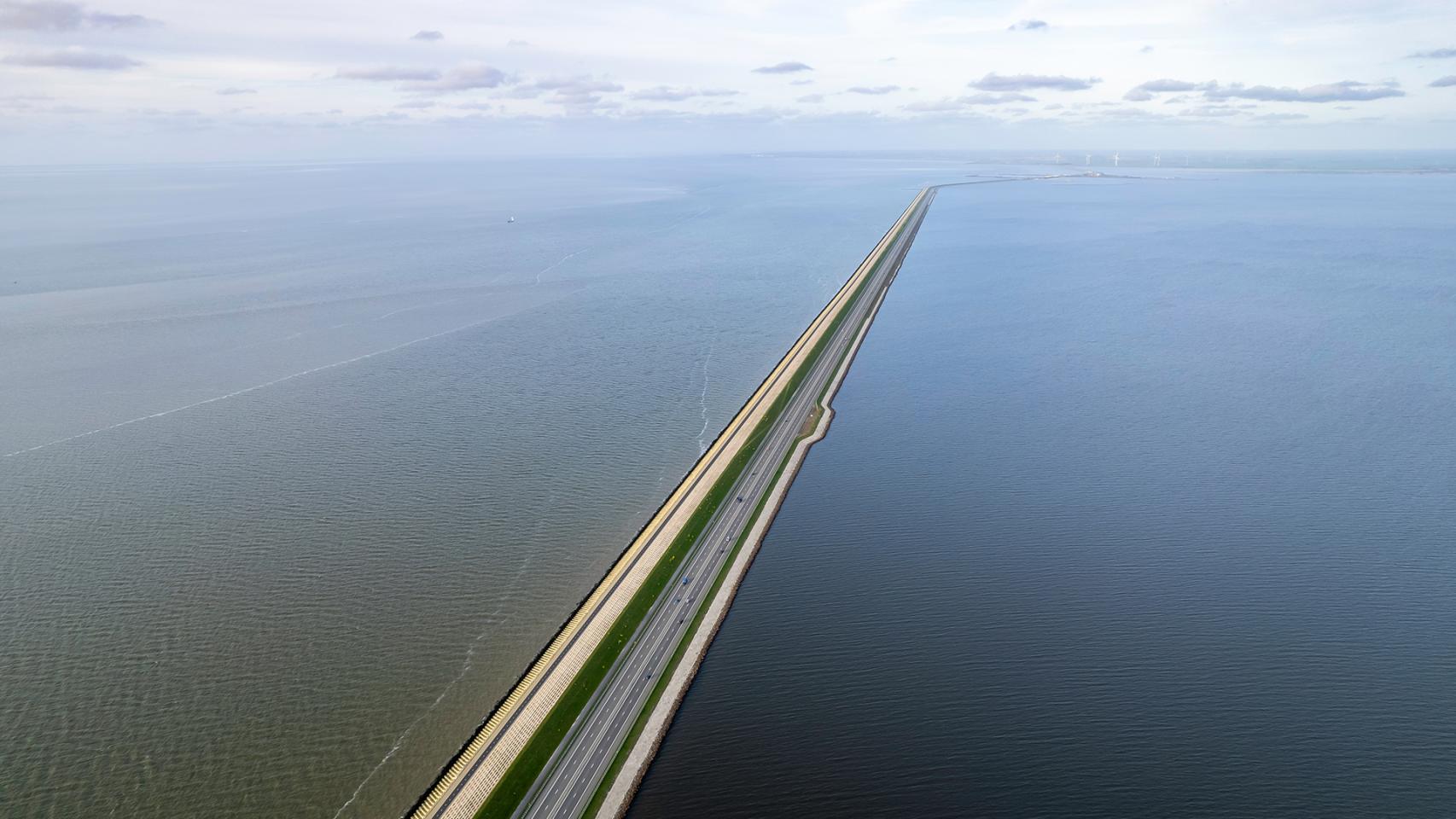 Afsluitdijk, el dique más largo del mundo.