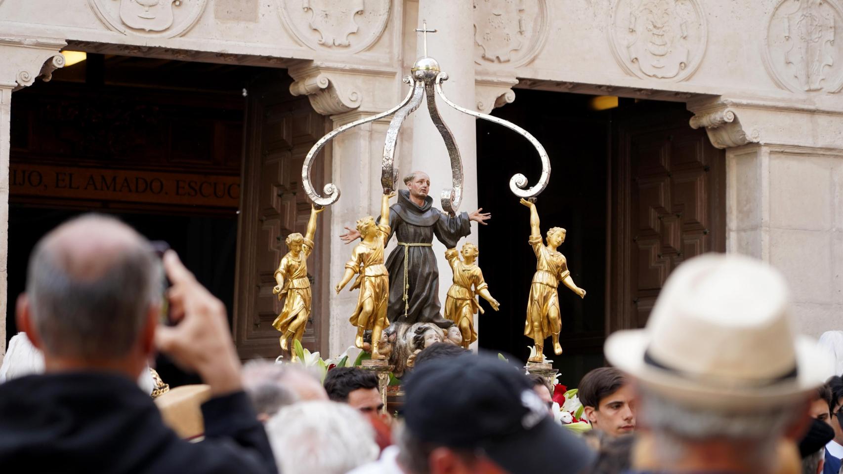 Procesión en honor a San Pedro Regalado en Valladolid, el 13 de mayo de 2024