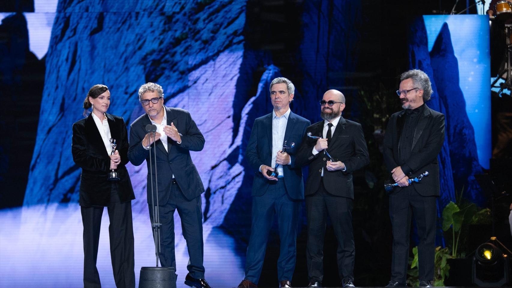 El equipo de 'El Agente Secreto' celebra el Premio Platino a Mejor Película Iberoamericana. Foto: Europa Press /EGEDA.
