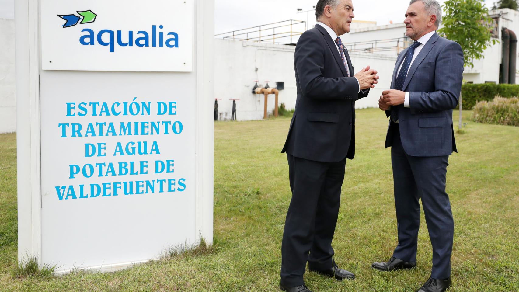 José Julián Gregorio, alcalde de Talavera de la Reina y Matías Loarces, director de Zona I de Aqualia.