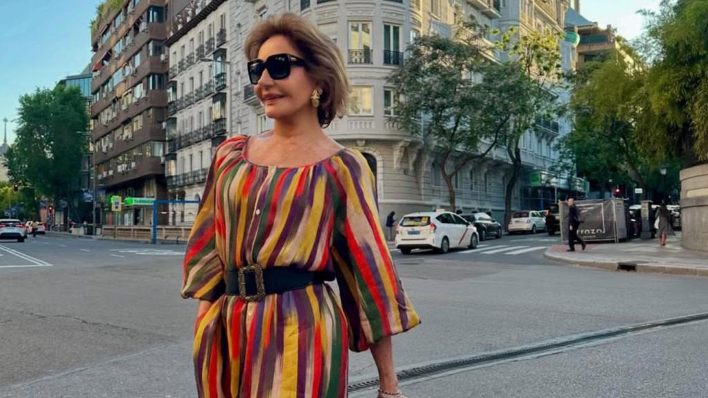 Naty Abascal con vestido de MarÀvic.