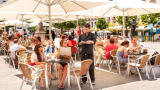 Bares y restaurantes no podrán vender sobres monodosis. 