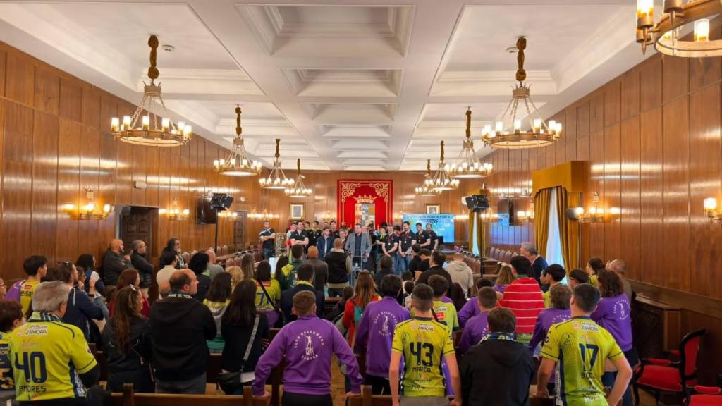 El Club Balonmano Caja Rural de Zamora en el Palacio de la Encarnación.