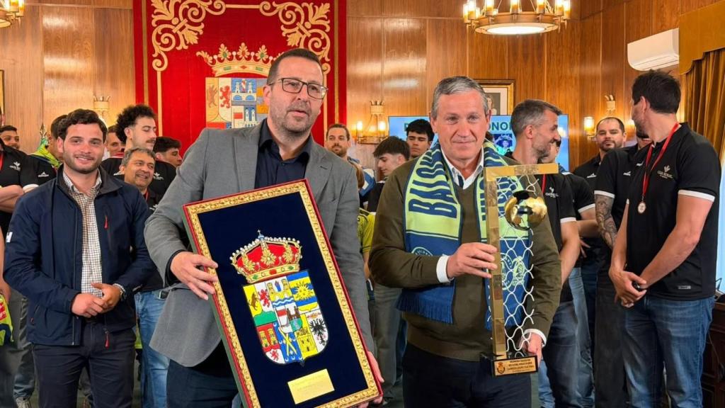 El Club Balonmano Caja Rural de Zamora en el Palacio de la Encarnación.