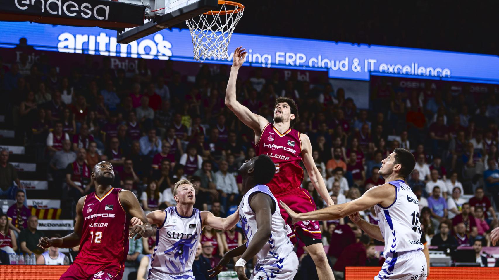 Hiopos Lleida vs. Surne Bilbao Basket de la jornada 30 de la Liga Endesa. 