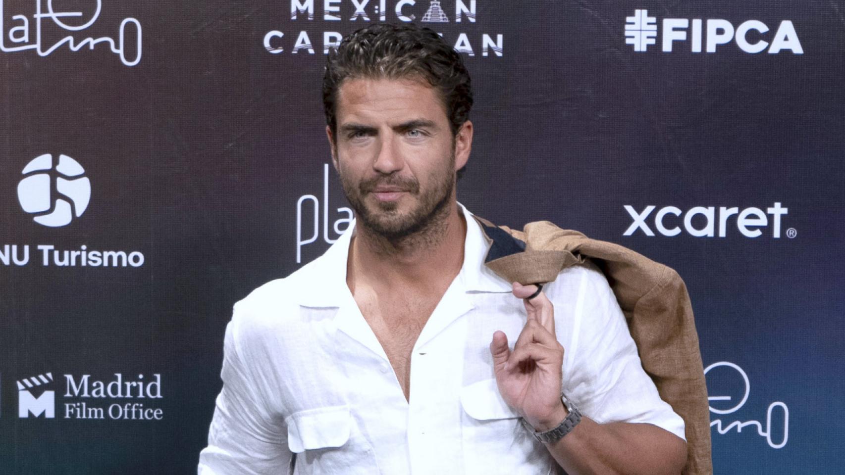Maxi Iglesias en los Premios Platino 2026. 
