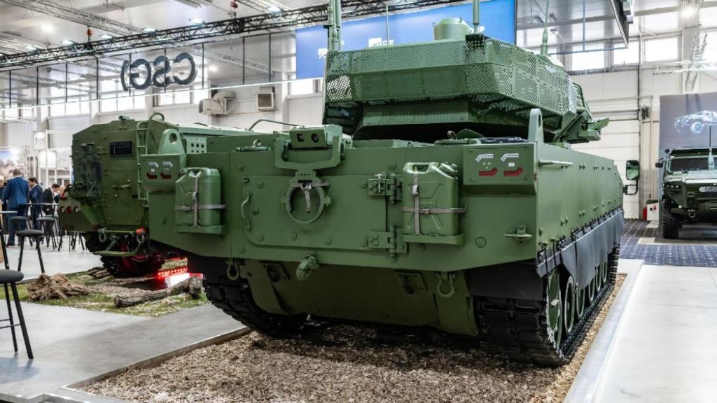 El carro de combate CFL-120 Karpat