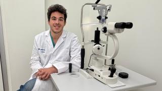 Francisco Zamorano, especialista en cirugía oculoplástica del Hospital Vithas Málaga.