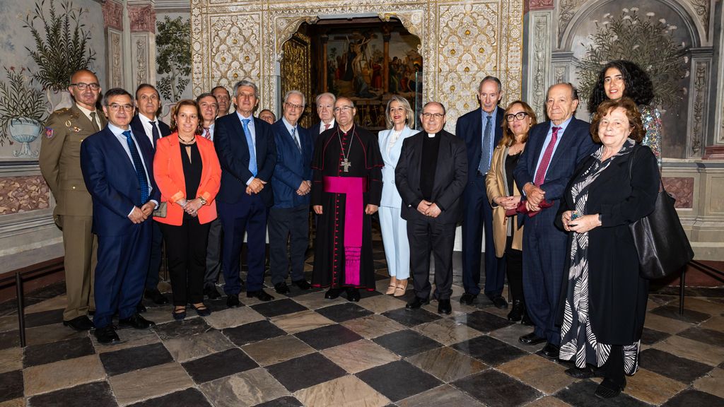 Foto de familia del acto.