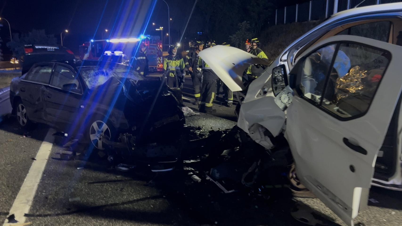 Imagen del choque frontal en la M-40 en la madrugada de este martes.