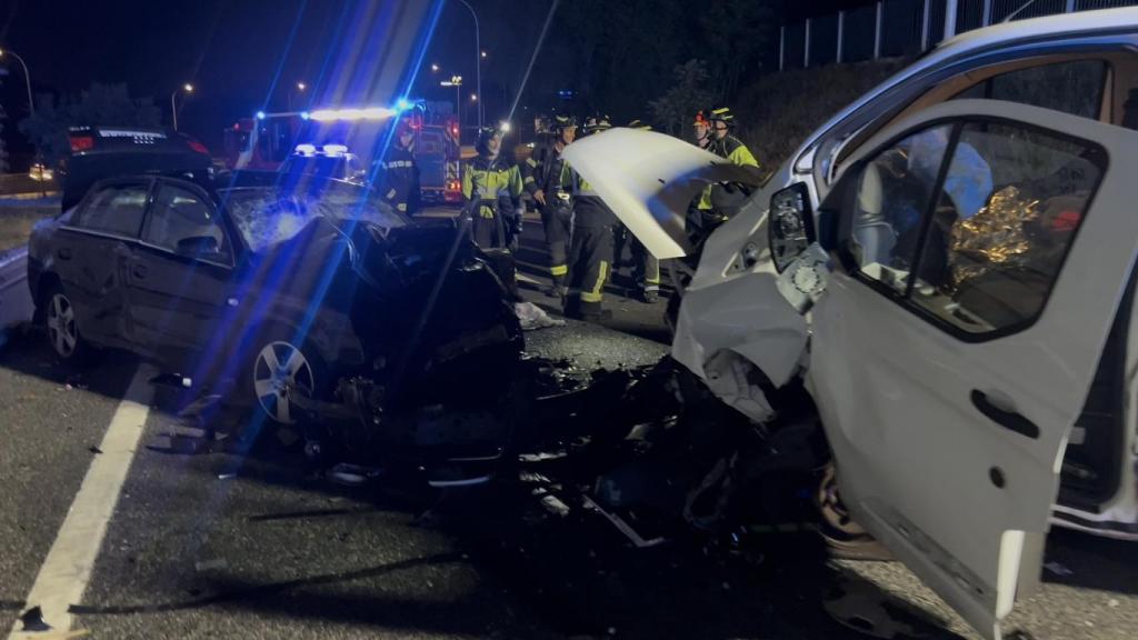 Imagen del choque frontal en la M-40 en la madrugada de este martes.