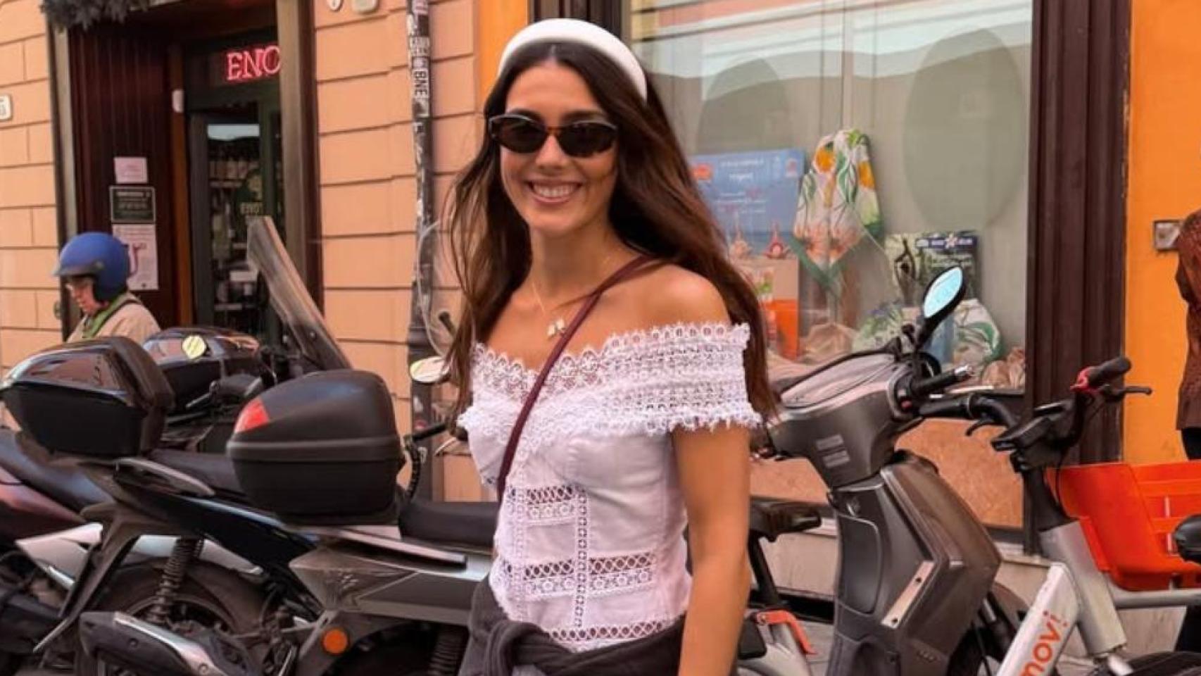 Anna Padilla con un vestido de Charo Ruiz Ibiza. 