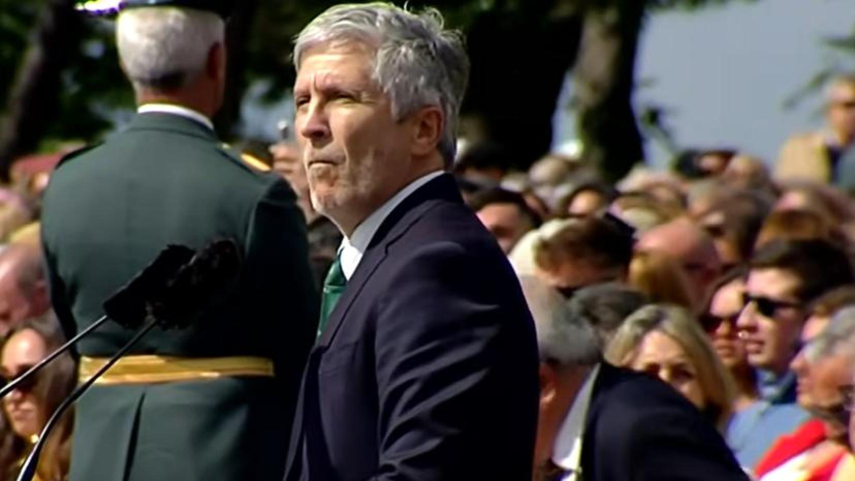 El ministro del Interior, Fernando Grande-Marlaska, este miércoles en Baeza en la ura de Bandera de la 131ª promoción de guardias civiles.