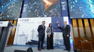 El CEO de TSK, Joaquín García, la vicepresidenta de TSK, Beatriz García, y el presidente y fundador de TSK, Sabino García.