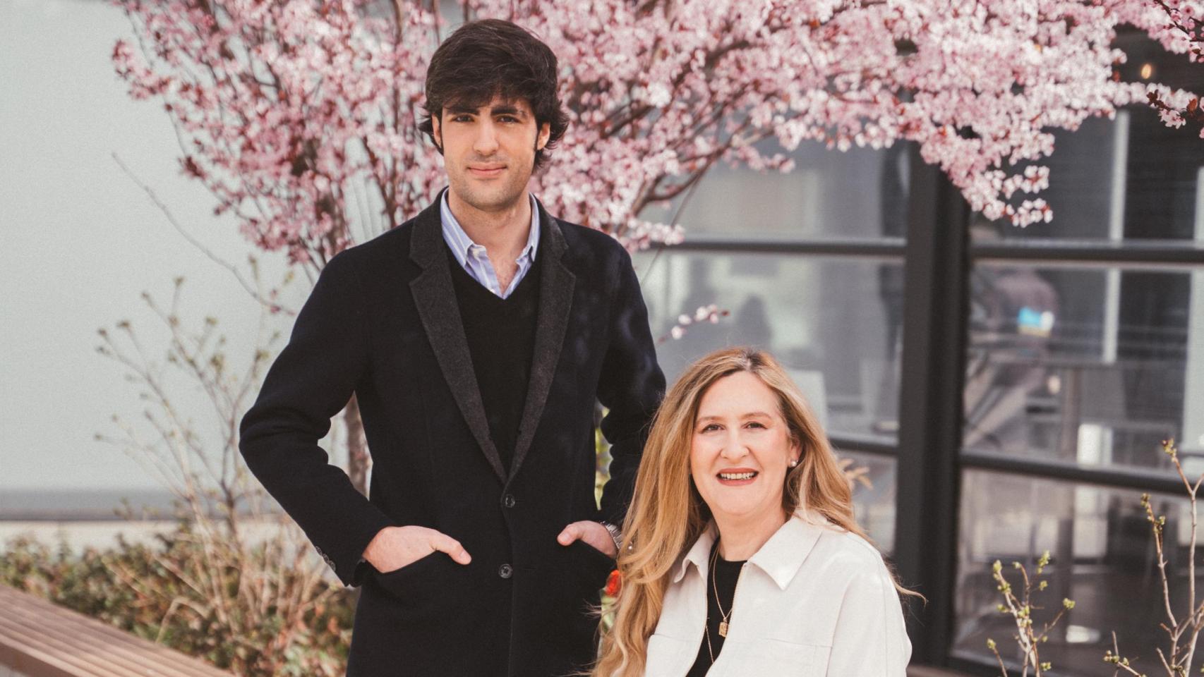 Alfonso Goizueta y Luz Gabás posan para Magas.