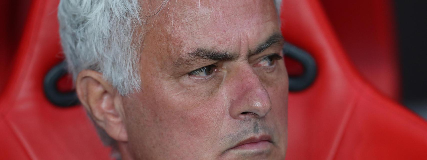 José Mourinho, en el banquillo del Benfica.