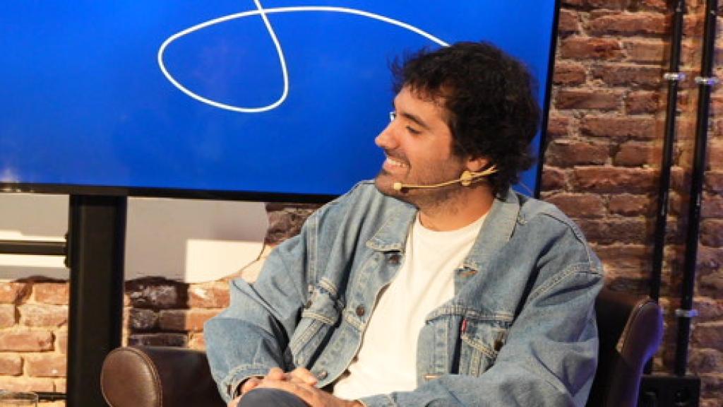 Daniel Ramírez, junto a Ana Núñez-Milara, durante el Club de Lectura de Magas.