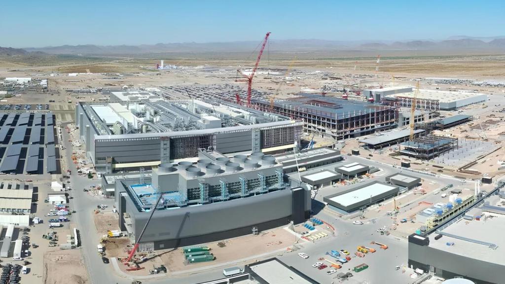 Fábrica de TSMC que se está construyendo en EEUU.jpeg