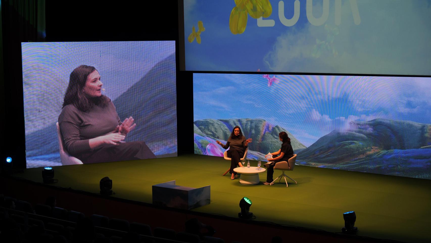 Entrevista a Adriana Domínguez en Flor, en Pontevedra