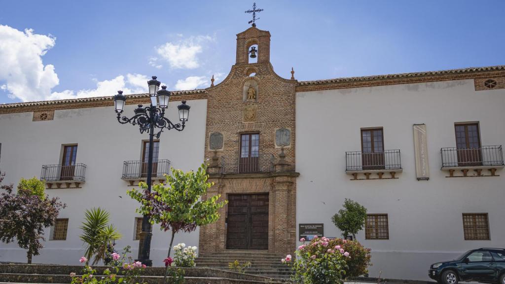 Hospital de Mineros de San Rafael visto desde el exterior.