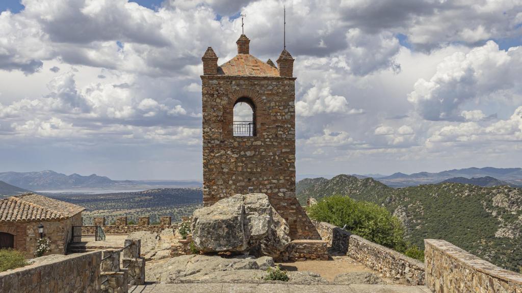 Vistas desde la Ermita de la Virgen del Castillo ubicada en Chillón.