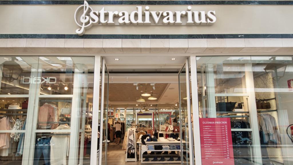 Tienda de Stradivarius. 