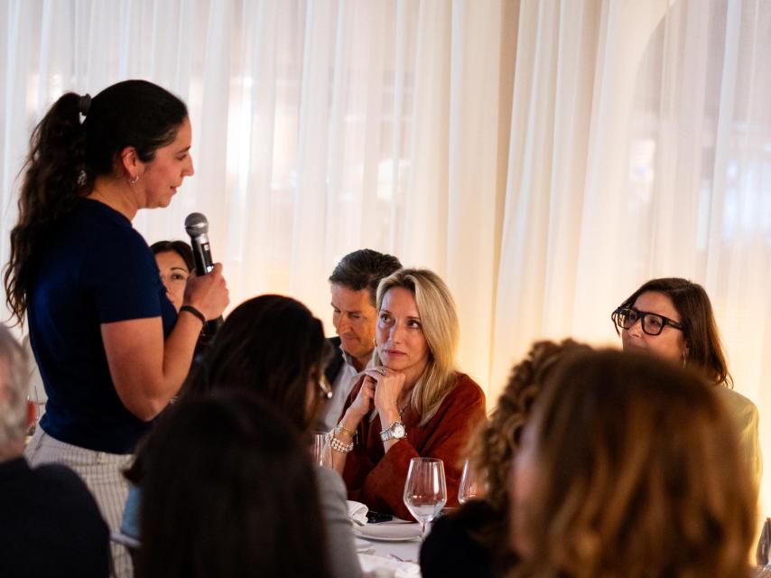 Patricia Aymà, durante su discurso en el evento de Juno House.