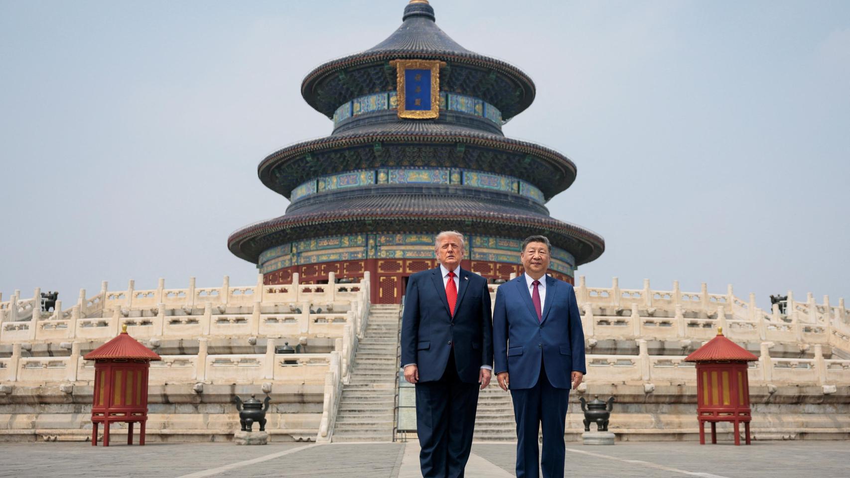 Donald Trump y Xi Jinping posan frente al Templo del Cielo en Pekín.