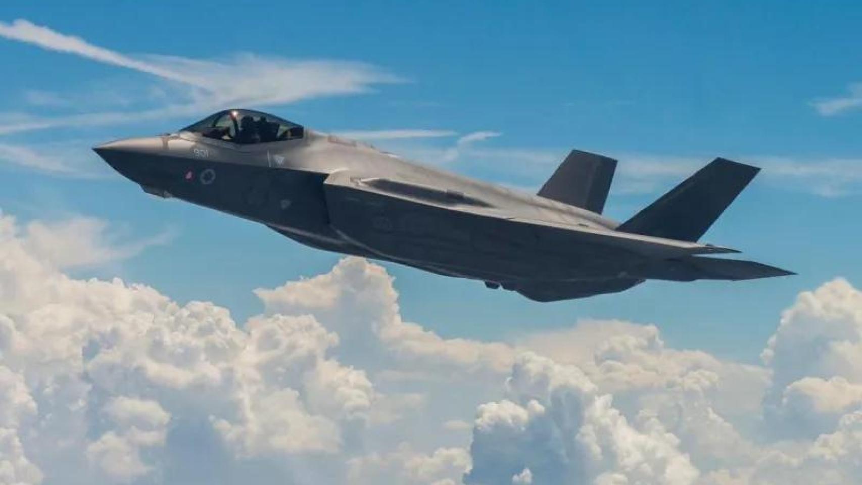 Caza de combate F-35 Adir, desarrollado por Lockheed Martin.