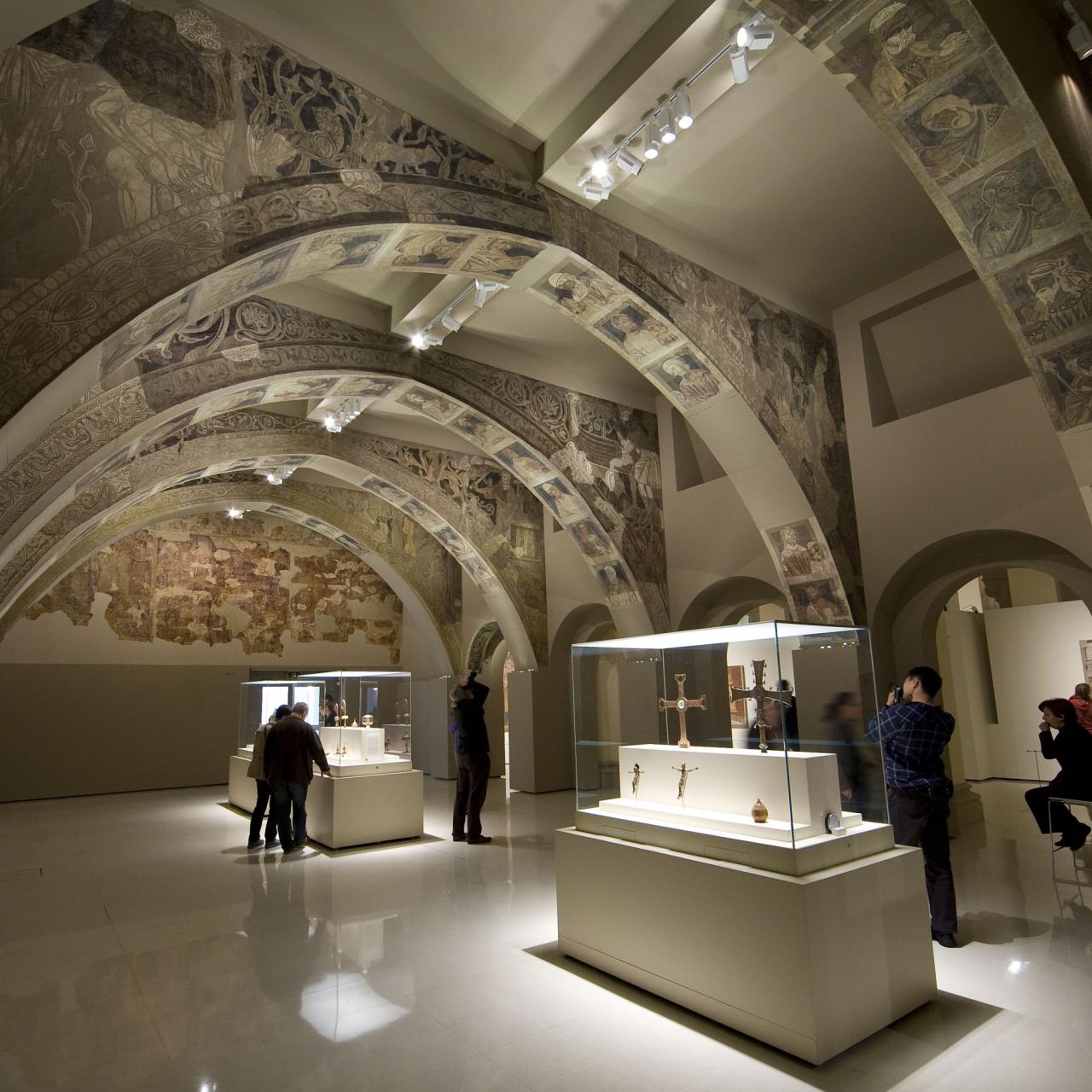 Vista de los murales de Sijena instalados en el MNAC. Foto: MNAC