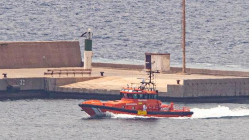 Salvamento Marítimo en Cartagena se encargó de rescatar a los tripulantes del buque ruso.