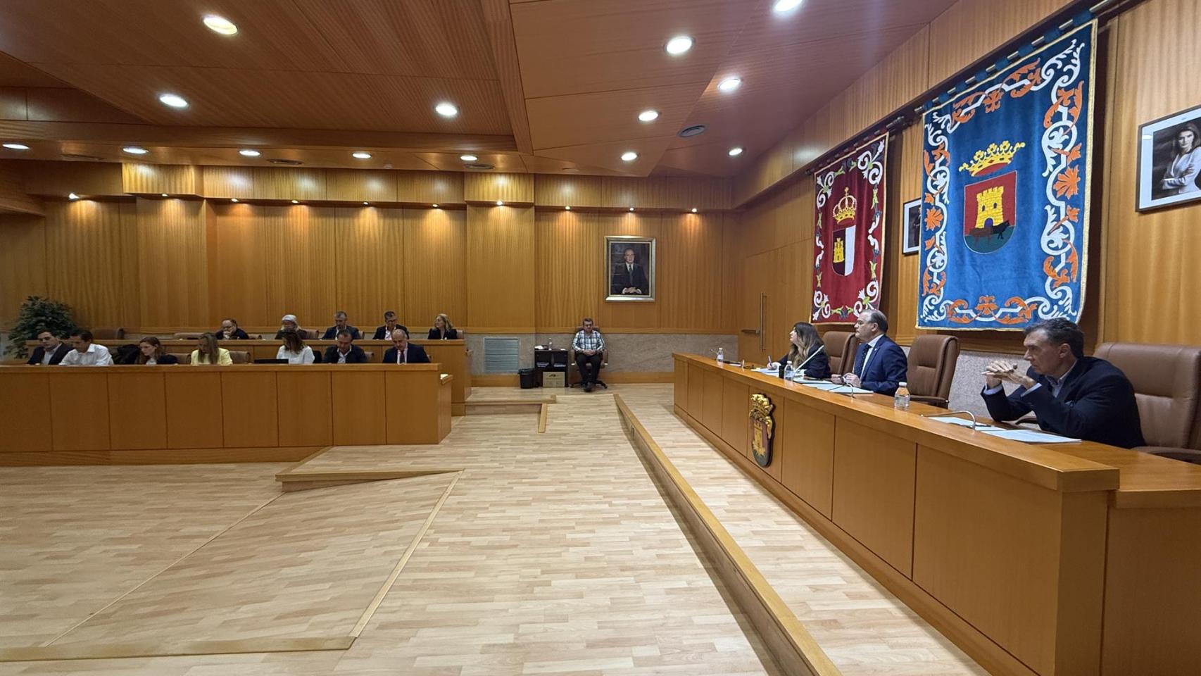 Pleno de Talavera de la Reinal. Foto: Ayuntamiento. 
