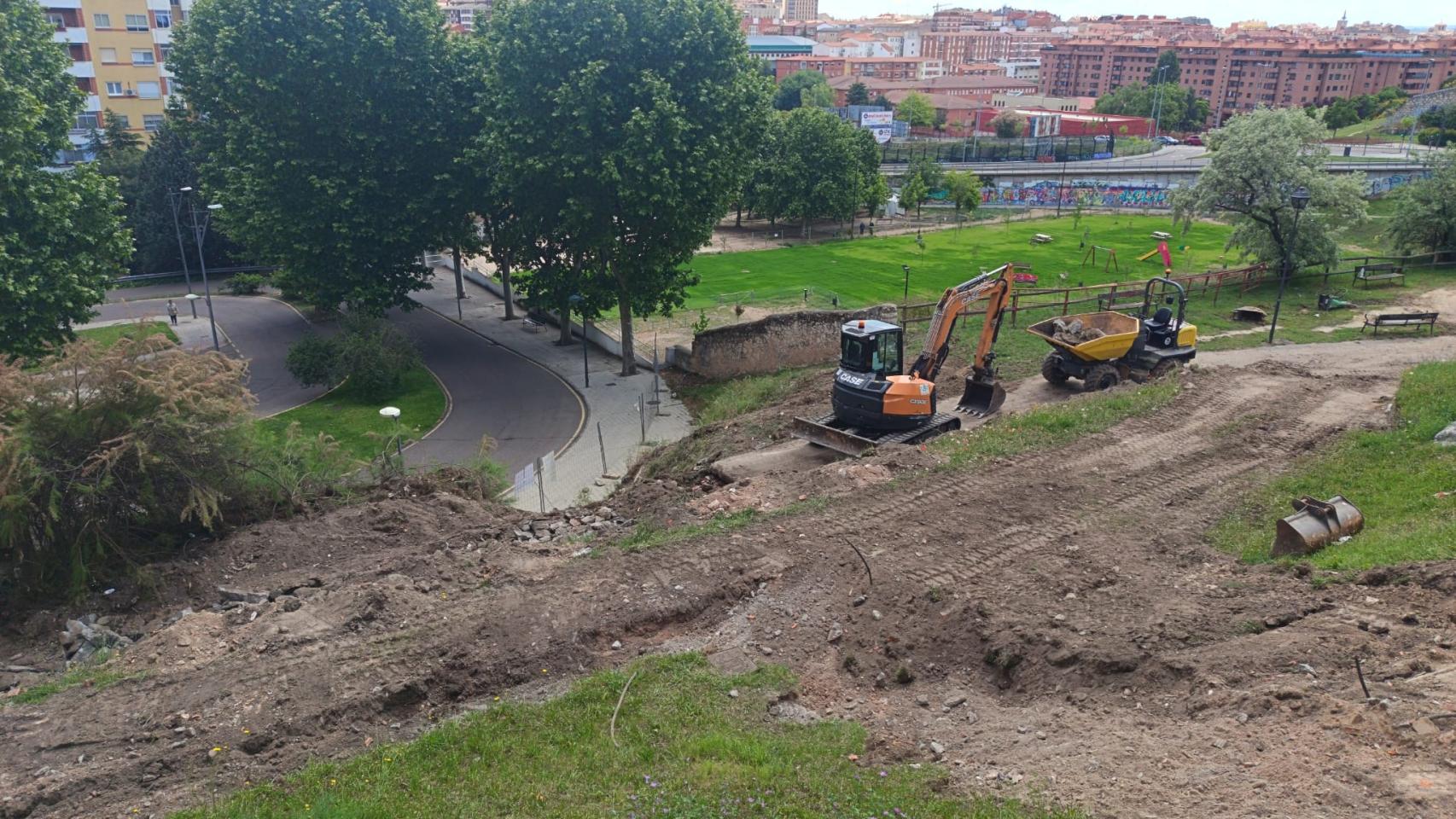 Inicio de los trabajos de renovación integral en las escaleras de Peña Trevinca, en Zamora.