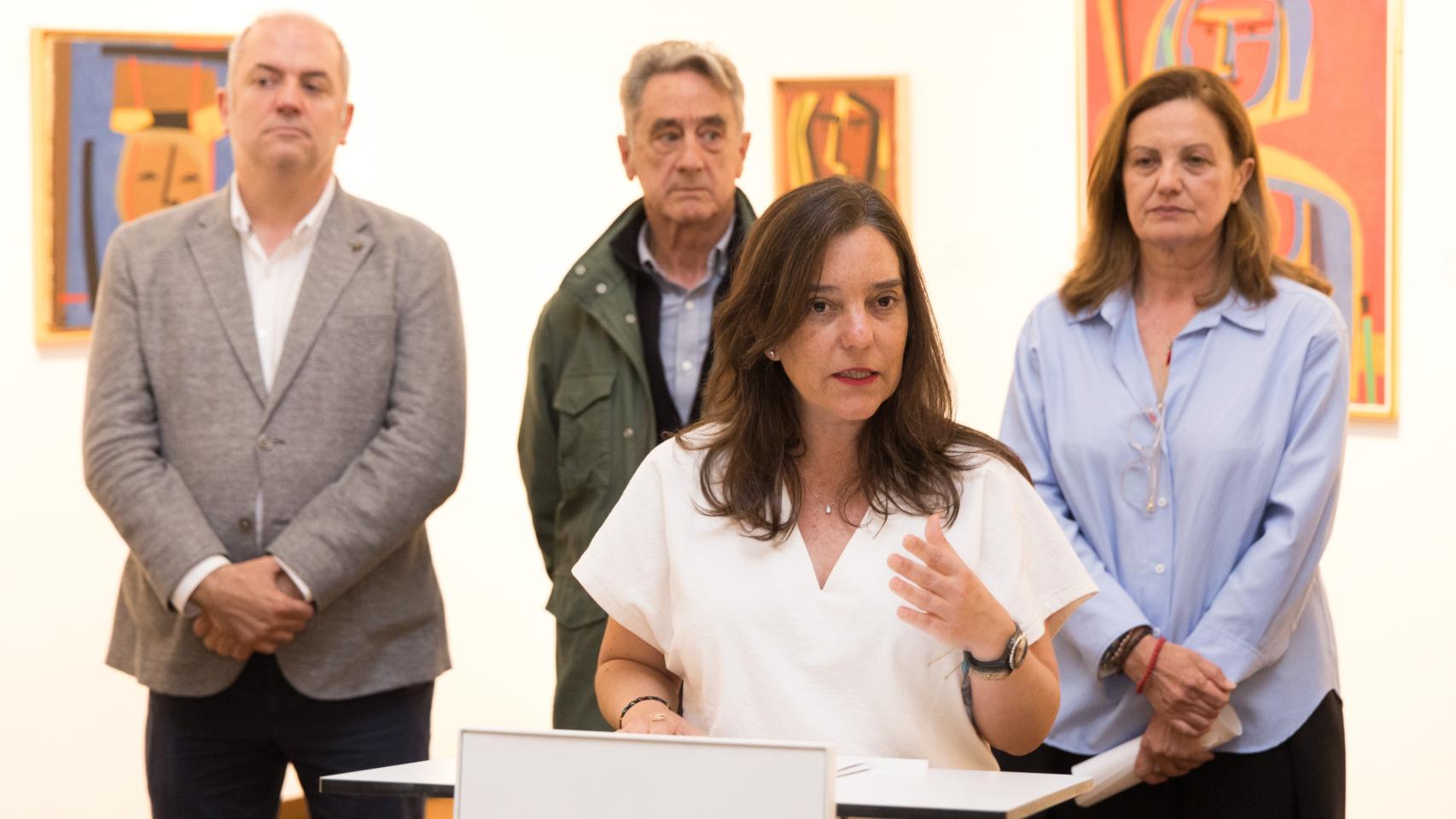 Inés Rey durante la presentación Óleos inéditos de Luis Seoane