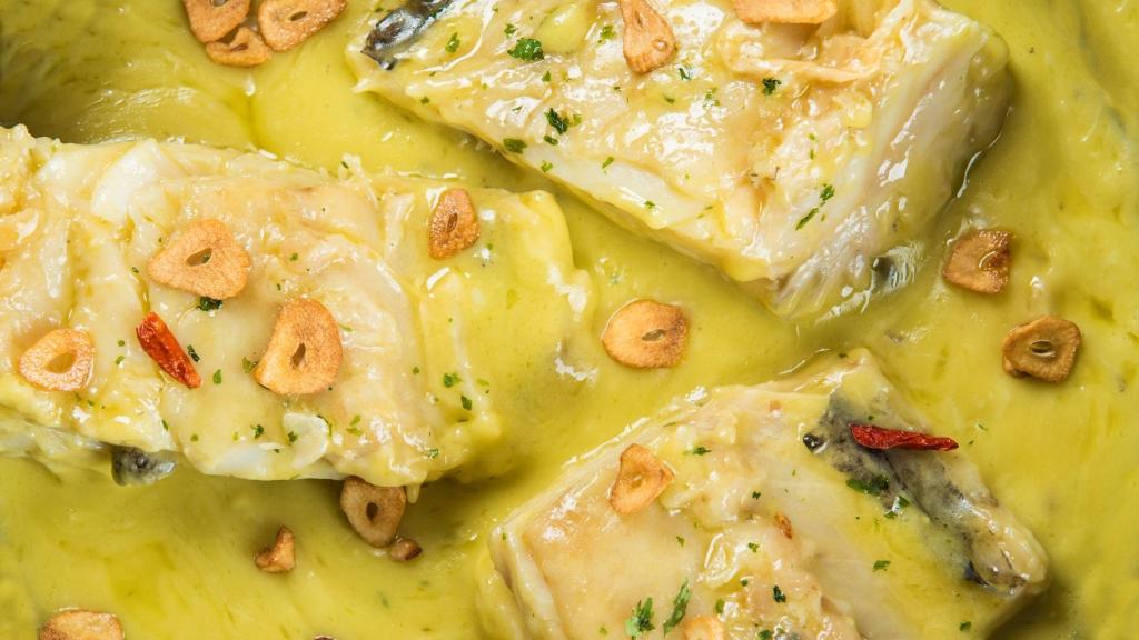 Unos trozos de bacalao al pilpil