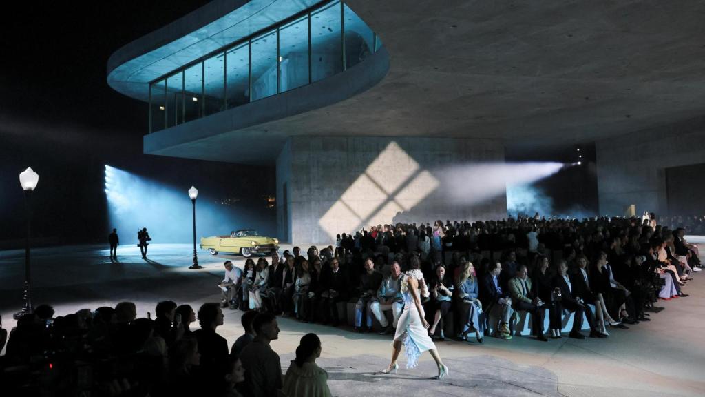 Dior convierte el LACMA en un plató hollywoodiense.