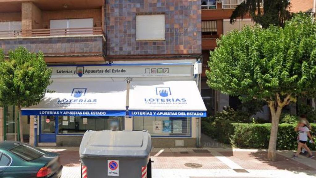La administración de Loterías, número 2 de Benavente, sita en la avenida del Ferial que ha vendido el boleto premiado.